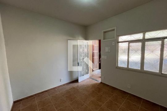 Casa para alugar com 1 quarto, 49m² em Parque Lafaiete, Duque de Caxias