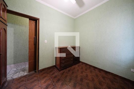 Quarto de casa para alugar com 4 quartos, 200m² em Jardim Aricanduva, São Paulo