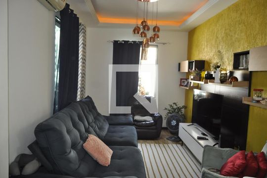 Casa à venda com 2 quartos, 110m² em Engenho de Dentro, Rio de Janeiro