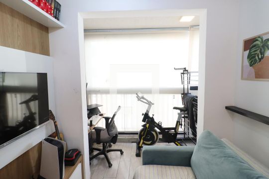 Sala de apartamento à venda com 2 quartos, 48m² em Centro, Osasco