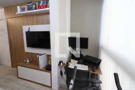 Sala de apartamento à venda com 2 quartos, 48m² em Centro, Osasco