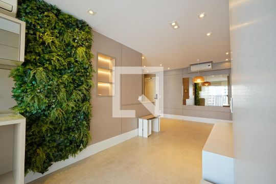 Sala de apartamento à venda com 2 quartos, 68m² em Vila Dom Pedro I, São Paulo