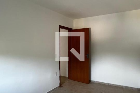 Sala de apartamento para alugar com 2 quartos, 44m² em Campo Novo, Porto Alegre