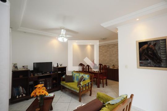 Casa à venda com 3 quartos, 121m² em Vila Irmaos Arnoni, São Paulo