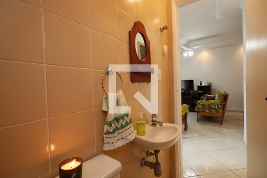 Lavabo de casa à venda com 3 quartos, 121m² em Vila Irmaos Arnoni, São Paulo