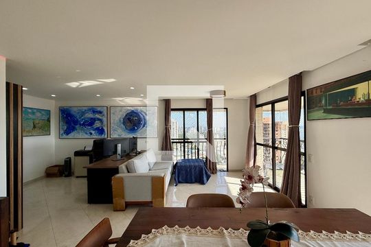Sala  de apartamento à venda com 3 quartos, 148m² em Santo Amaro, São Paulo