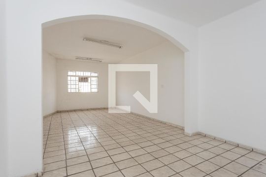 Quarto 1 de casa para alugar com 2 quartos, 75m² em Vila Socorro, São Paulo
