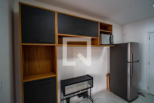 Sala/Cozinha de kitnet/studio para alugar com 1 quarto, 43m² em Butantã, São Paulo