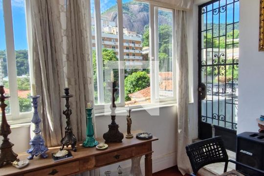 Casa à venda com 7 quartos, 1040m² em Cosme Velho, Rio de Janeiro