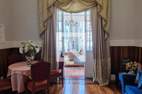 Casa à venda com 7 quartos, 1040m² em Cosme Velho, Rio de Janeiro
