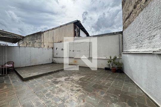 Quintal de apartamento para alugar com 3 quartos, 120m² em Centro, Osasco