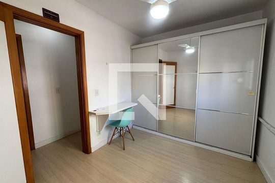 Apartamento à venda com 2 quartos, 68m² em Centro, Novo Hamburgo