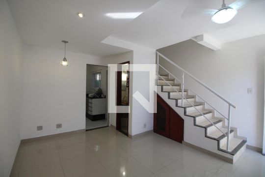 Casa de Condomínio à venda com 2 quartos, 60m² em Taquara, Rio de Janeiro