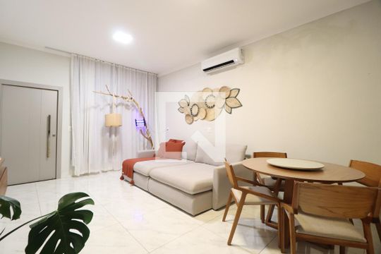 Sala de casa para alugar com 3 quartos, 93m² em Santa Rosa, Uberlândia