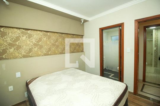Suite 1 de casa à venda com 5 quartos, 200m² em Vila Apiai, Santo André