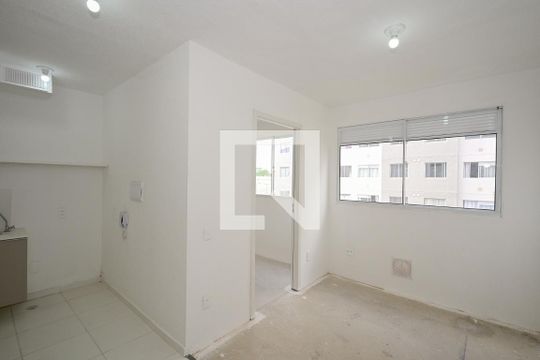 Apartamento à venda com 2 quartos, 32m² em Jardim Gilda Maria, São Paulo