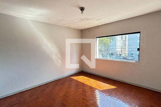 Quarto 1 de casa para alugar com 4 quartos, 252m² em Utinga, Santo André
