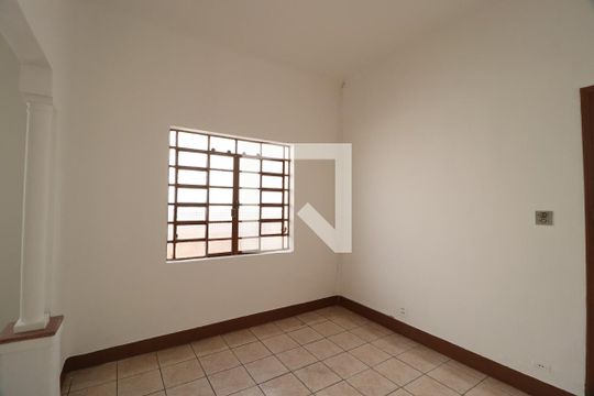 Casa para alugar com 2 quartos, 150m² em Centro, Uberlândia