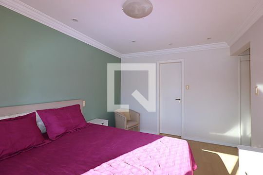 Suíte de apartamento para alugar com 2 quartos, 151m² em Petrópolis, Porto Alegre