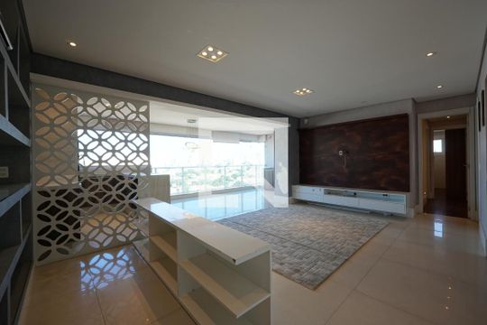 Apartamento à venda com 3 quartos, 130m² em Jardim da Gloria, São Paulo