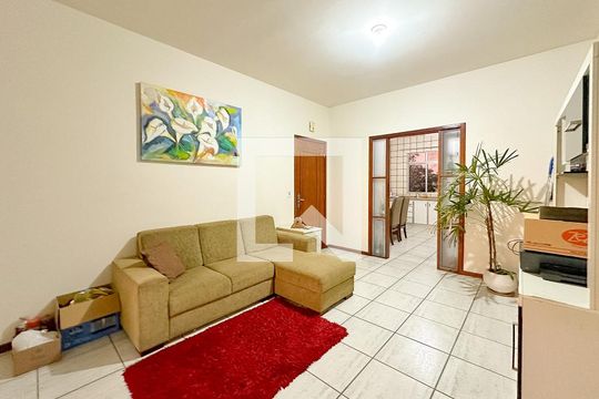 Sala de TV de casa para alugar com 4 quartos, 280m² em Forquilhinhas, São José