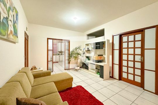 Casa para alugar com 4 quartos, 280m² em Forquilhinhas, São José