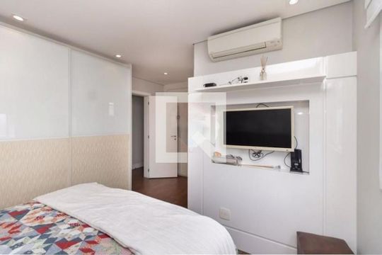 Apartamento para alugar com 3 quartos, 167m² em Parque São Jorge, São Paulo