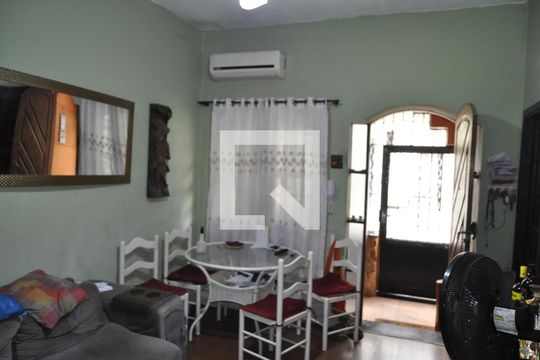 Casa para alugar com 3 quartos, 110m² em Piedade, Rio de Janeiro