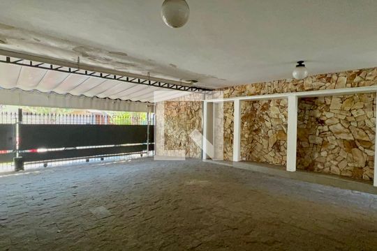 Garagem de casa para alugar com 4 quartos, 420m² em Jardim Paulistano, São Paulo