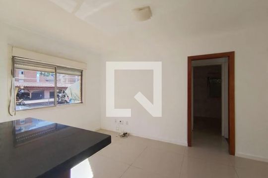 Sala de apartamento para alugar com 2 quartos, 44m² em Centro, Canoas