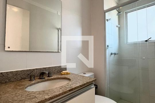Banheiro de apartamento à venda com 2 quartos, 64m² em Jardim Nova Europa, Campinas