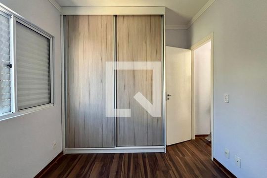 Quarto de apartamento à venda com 2 quartos, 64m² em Jardim Nova Europa, Campinas