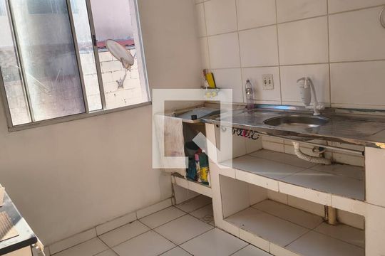 Casa de Condomínio para alugar com 2 quartos, 52m² em Guaratiba, Rio de Janeiro