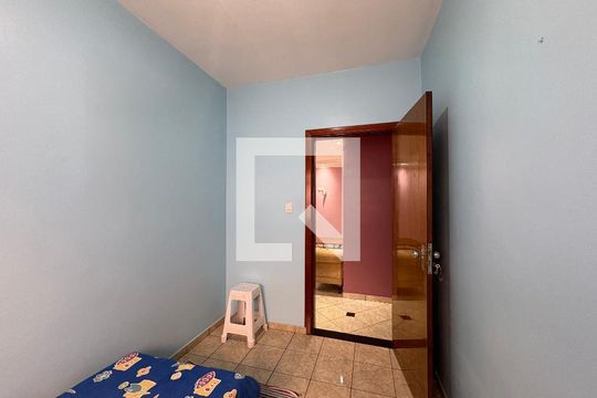 Quarto 1 de casa à venda com 3 quartos, 365m² em Vila dos Remedios, São Paulo