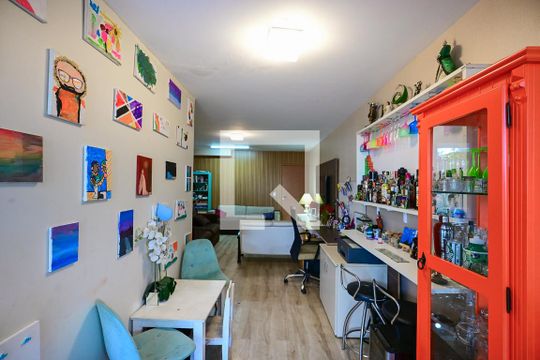 Sala de apartamento para alugar com 3 quartos, 112m² em Parque Assuncao, Taboão da Serra