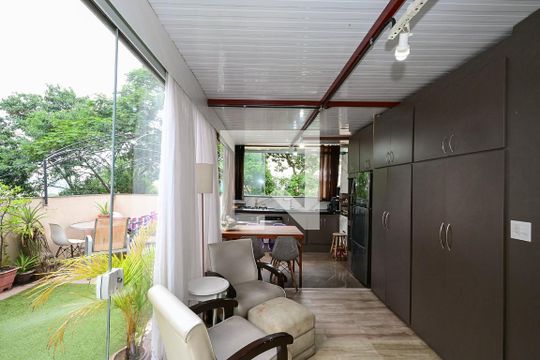 Sala de apartamento para alugar com 3 quartos, 112m² em Parque Assuncao, Taboão da Serra