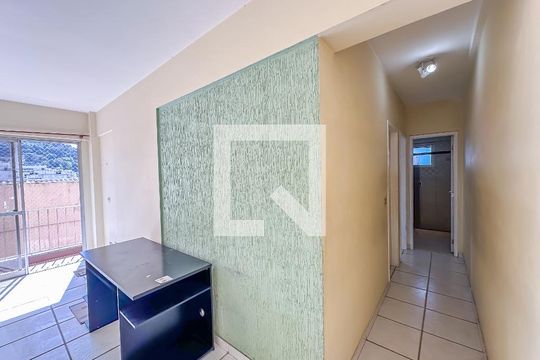 Corredor de apartamento à venda com 2 quartos, 84m² em Botafogo, Rio de Janeiro