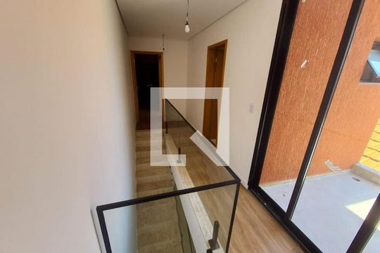 Corredor de casa à venda com 3 quartos, 170m² em Nossa Senhora do O, São Paulo