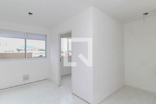 Apartamento para alugar com 2 quartos, 34m² em Parque São Lourenço, São Paulo