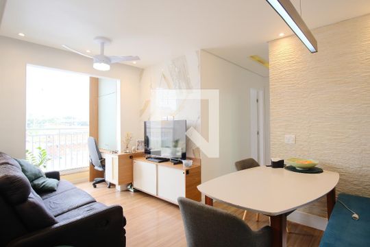 Apartamento à venda com 2 quartos, 54m² em Guaiauna, São Paulo