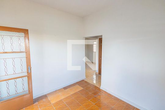Casa para alugar com 3 quartos, 80m² em Glória, Belo Horizonte