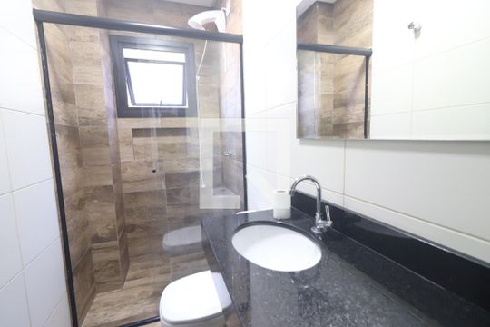 Banheiro de kitnet/studio para alugar com 1 quarto, 30m² em Vila Nova, Novo Hamburgo