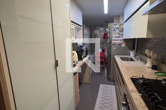 Cozinha de apartamento para alugar com 3 quartos, 154m² em Lagoa, Rio de Janeiro