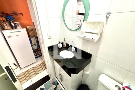 Banheiro 1 de casa à venda com 5 quartos, 125m² em Jardim Santa Maria, São Paulo