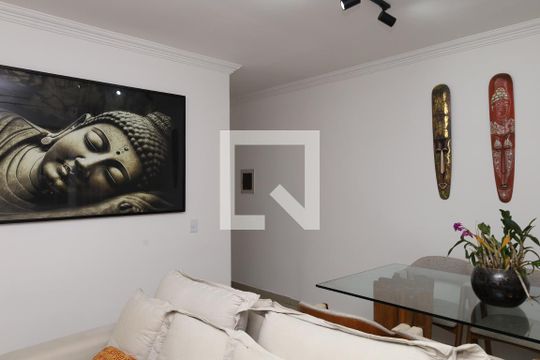 Sala de apartamento à venda com 2 quartos, 60m² em Vila Carmosina, São Paulo