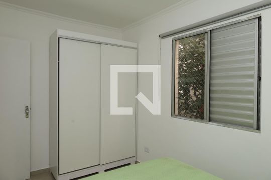 Quarto 1 de apartamento à venda com 2 quartos, 60m² em Vila Carmosina, São Paulo
