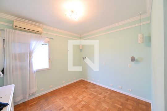 Suíte 1 de casa à venda com 4 quartos, 332m² em Vila da Saúde, São Paulo