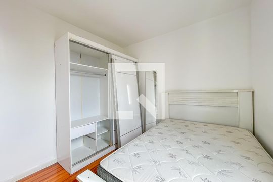 Quarto 1 de apartamento para alugar com 2 quartos, 54m² em Centro, Osasco
