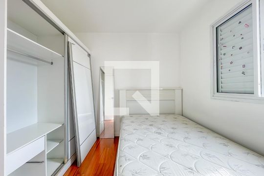 Quarto 1 de apartamento para alugar com 2 quartos, 54m² em Centro, Osasco