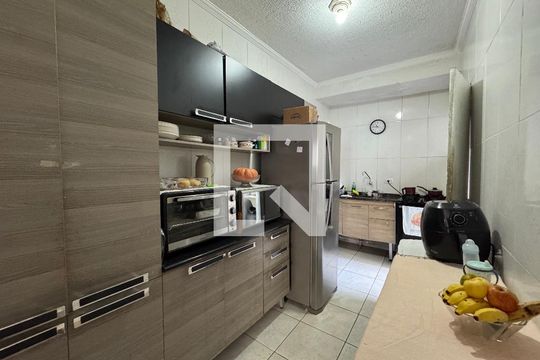 Casa à venda com 2 quartos, 52m² em Padroeira, Osasco